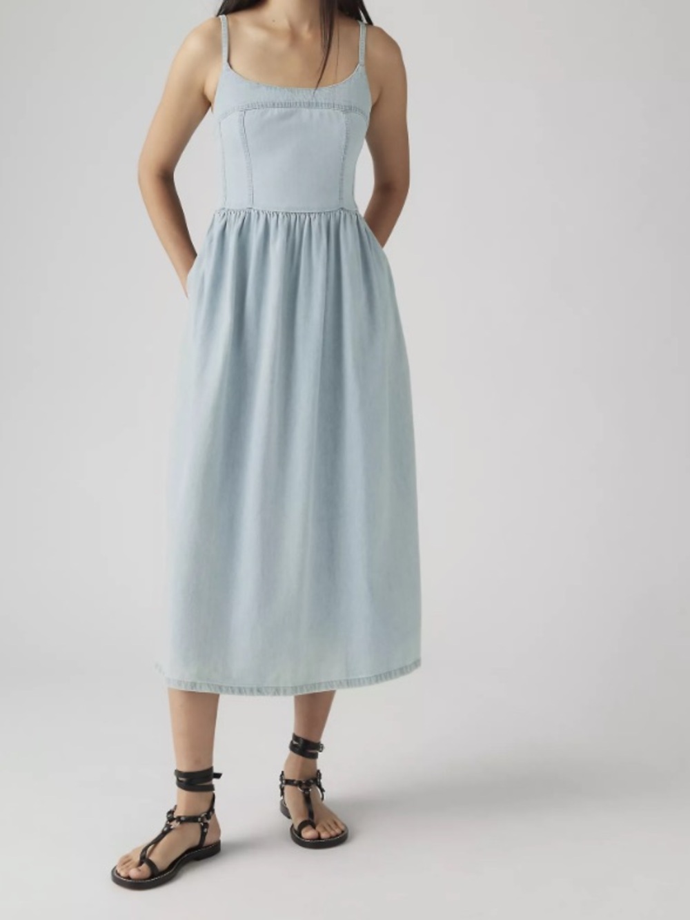 Levi's Alessie Bustier Denim Dress in light wash, size Medium - Picture 7 of 9